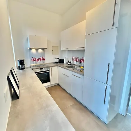 - Brake Apartment